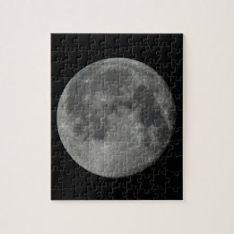 Moon almost full Puzzle Pussel