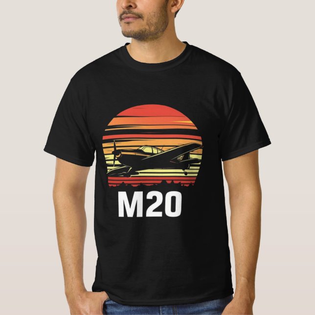 Mooney M20 T Shirt (Framsida)