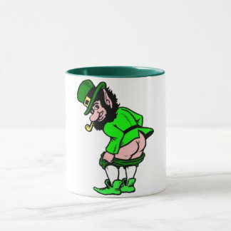 Mooning Leprechaun Mugg