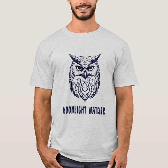 Moonlight Watcher – Mysterious Owl Design T Shirt (Framsida)