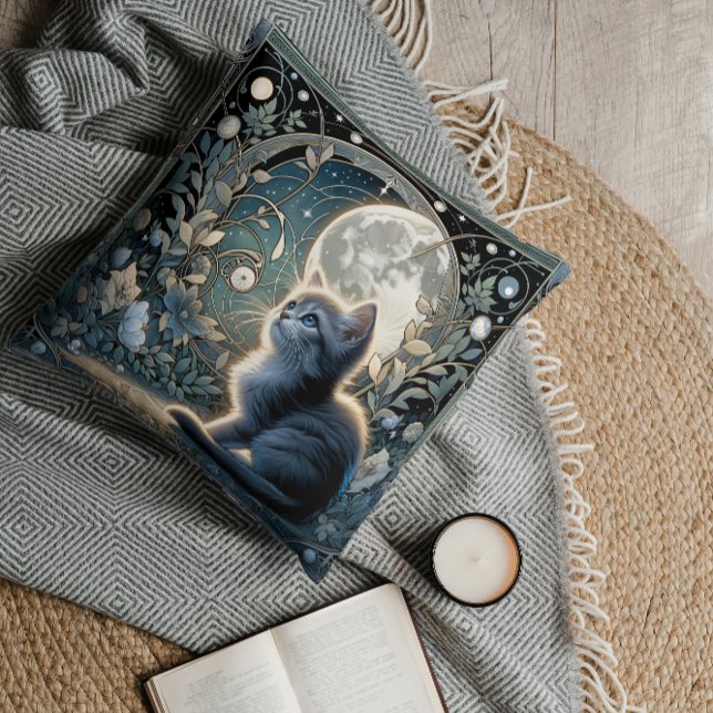 Moonlit Art nouveau Kitten under Celestial Himlar Kudde (This cute kitten pillow is going to take you to the moon)