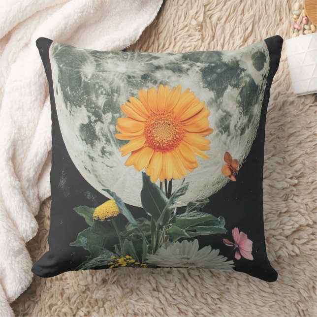 Moonlit Blooms over Rustic Charm (2) Kudde (Filt)