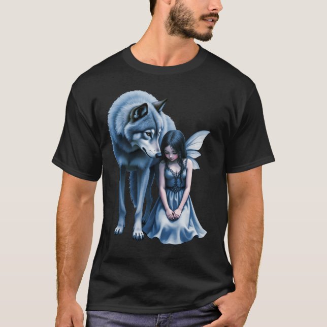 Moonlit Bond – The Wolf and the Gothic Fairy.   T Shirt (Framsida)