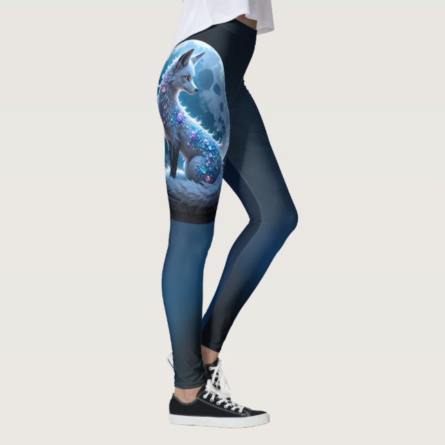 Moonlit Crystal Fox – Guardian of Silent Dreams.  Leggings (Höger)