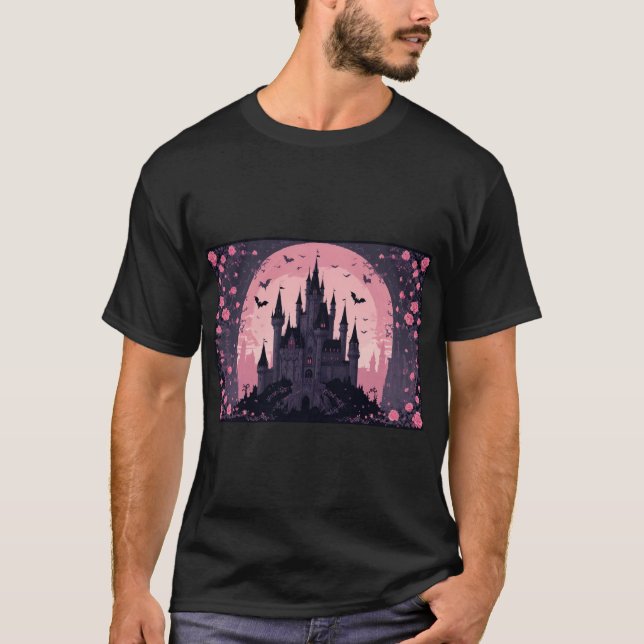 Moonlit Gothic Castle i Bloom T Shirt (Framsida)