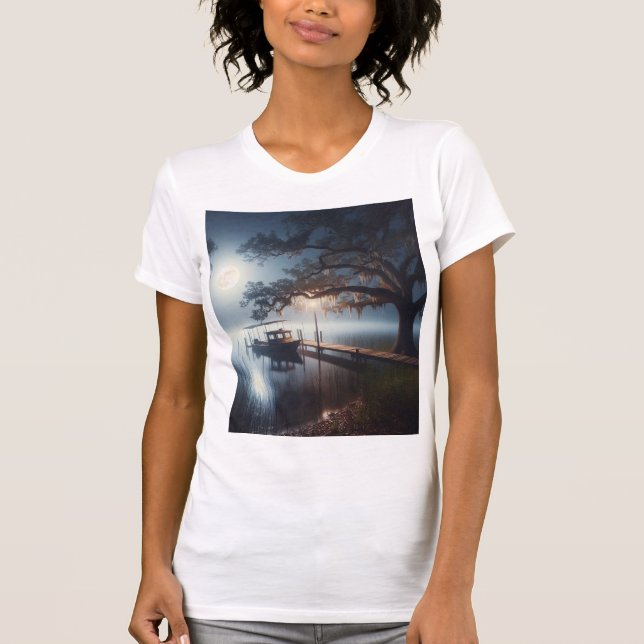 Moonlit Night of Boat on Sjö T Shirt (Framsida)