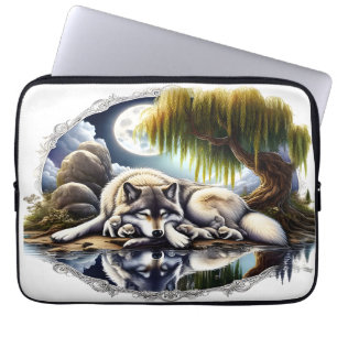 Moonlit Serenity A Slumating Varg Laptop Fodral
