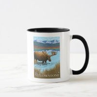 Moose Drinking at Sjö - Väster Yellowstone, MT