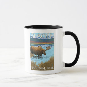 Moose Drinking vid Sjö - Glacier National Park Mugg