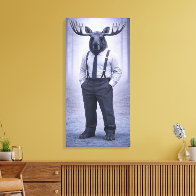 Moose in Classic Suspenders – Silent Forest Portra Canvastryck (Insitu (Vardagsrum))
