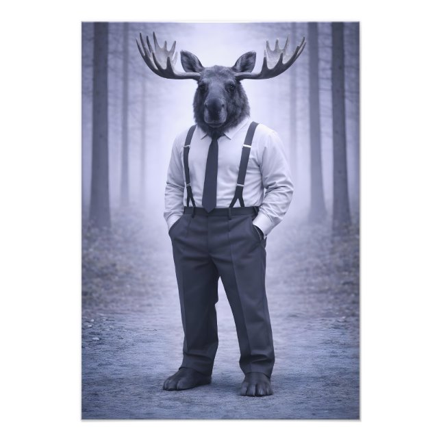 Moose in Classic Suspenders – Silent Forest Portra Fototryck (Framsidan)