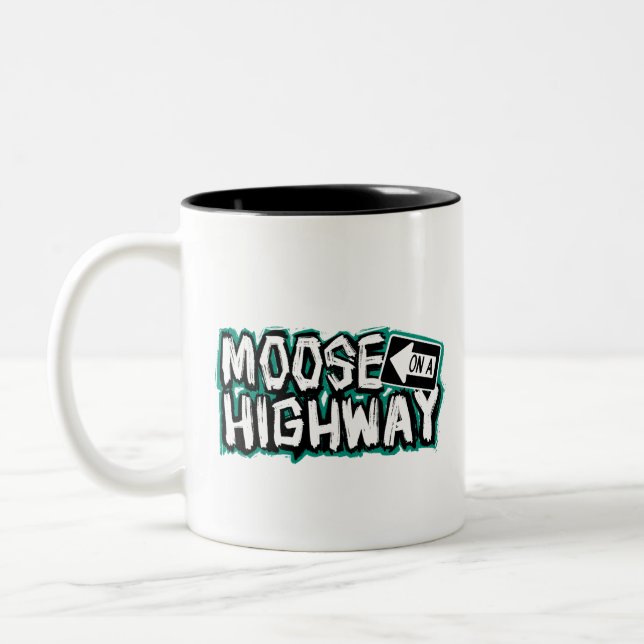 Moose på motorvägen Mugg (Vänster)