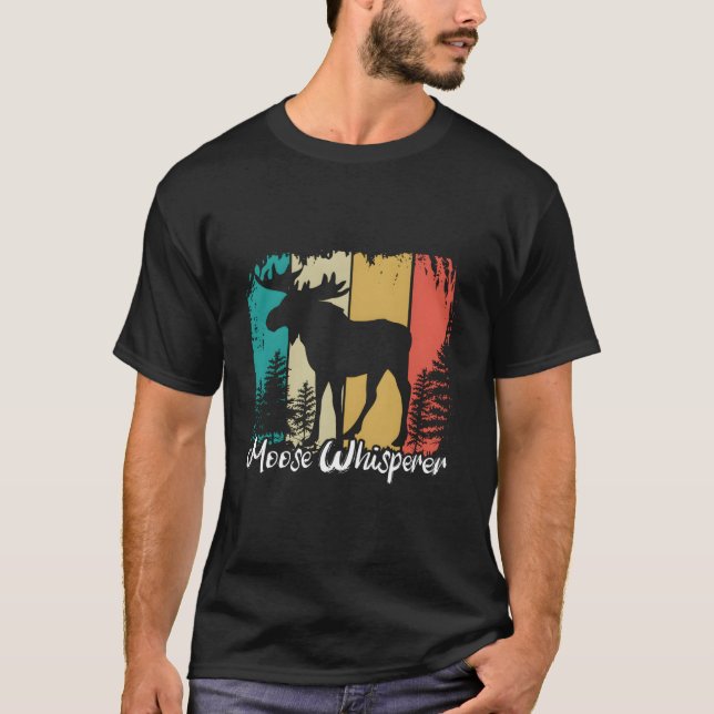 Moose Whisperer Apparatur - Lusnymos T Shirt (Framsida)