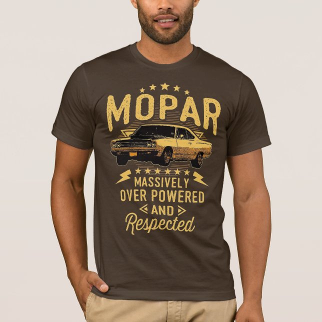 Mopar - Massivt överdriven och respekterad T Shirt (Framsida)