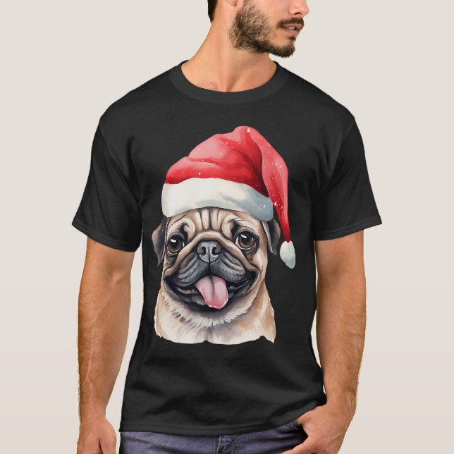 Mops hund med tomte hatt - Valp med julhatt T Shirt (Framsida)
