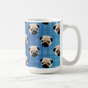 Mops på blåttlutningpläd kaffemugg