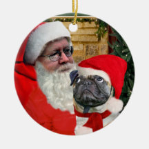 MOPS SER UPP PÅ DEN SANTA PRYDNADEN
