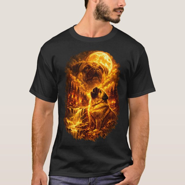 Mops som ylar mot månen dramatisk fullmåne  t shirt (Framsida)