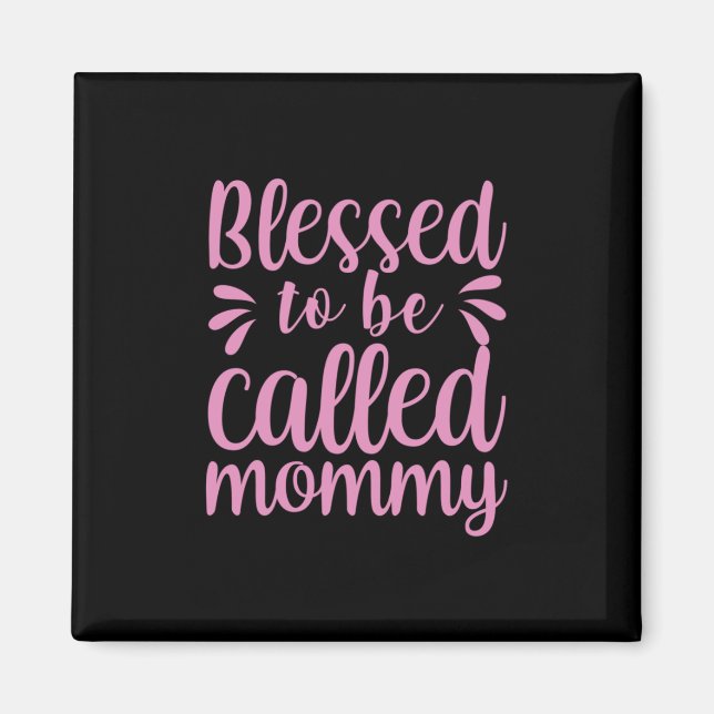 Mor Art som har kallats Mamma Magnet (Framsidan)