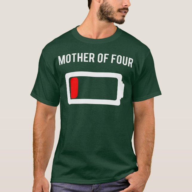 Mor av fyra Mammor med låg batterinivå T Shirt (Framsida)