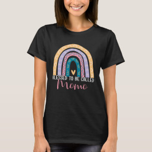 Mor dag Mamma, mormor som är känd för att kallas M T Shirt