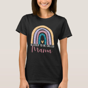 Mor-dagen Mamma-mormor som är känd för att kallas T Shirt