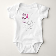 Mor daggåvor, barnkläder och hjärtan