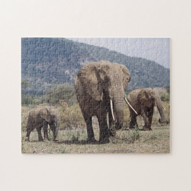 Mor elefant som går med elefantkalv pussel (Horisontell)