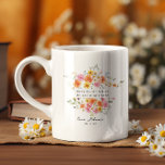 Mor i Groom Mugg | TACK<br><div class="desc">Fira Mor i Groom (eller skräddarsy för att säga Bride) med detta vackra kaffe Mugg. Detta kommer att göra ett fantastiskt tillägg till bröllopsfestens gåvor och få mamma eller mor att känna sig mycket speciella! Skriva ett personligt och uppriktigt meddelande till mor på din bröllopsdag. Lägg till anpassningsbarnas ordalydelse i...</div>
