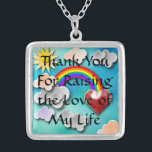 Mor-i-Law Gift Necklace - Sterling silver Silverpläterat Halsband<br><div class="desc">Tack för att ha uppfostrat Kärlek i mitt liv. Det här presenthalsbandet är perfekten för att visa mor att du kärlekar henne.</div>