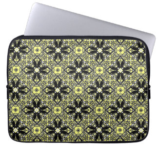 Mord på Kråkorna Kaleidoskop Square Laptop Sleeve