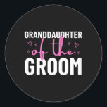 Mordotter till Groom Bröllop Giftermål Party Runt Klistermärke<br><div class="desc">Mordotter till familjen Groom Bröllop Giftermål Party</div>