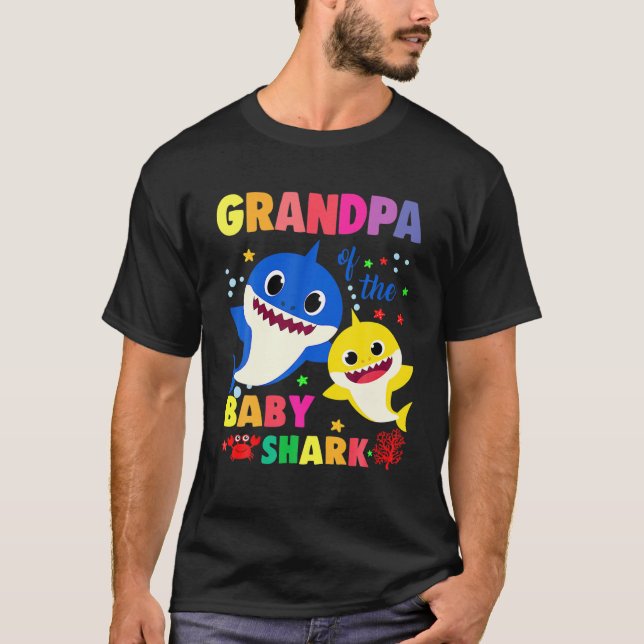 Morfar på Baby-hajens födelsedagshaj T Shirt (Framsida)