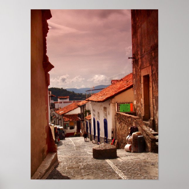Morgon på Taxco Street Poster (Framsidan)