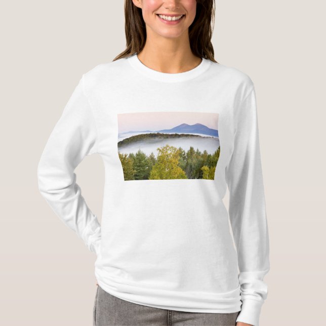 Morgondimma och Percy Peaks sedda från Tröja (Framsida)