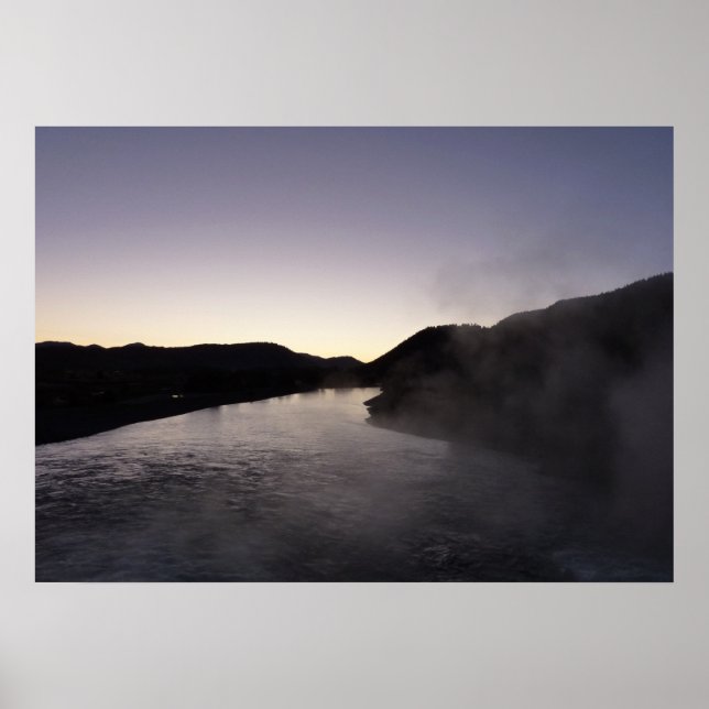 Morgondimma över Jacksonfloden vid Grand Teton Poster (Framsidan)