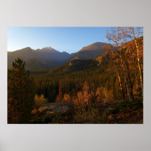 Morgonljus på Rocky mountains under hösten Poster