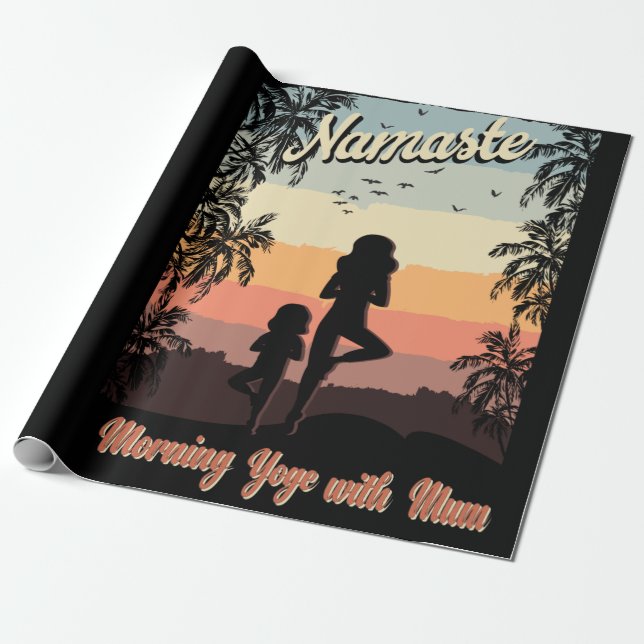 morgonyoga med morsa inslagning papper presentpapper (Utrullad)