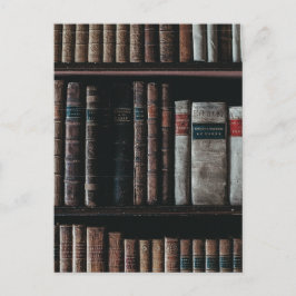 Mörk Academia Aesthetic bookshelf Vykort