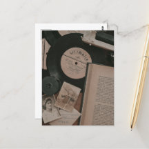 Mörk Academia Aesthetic vintage object