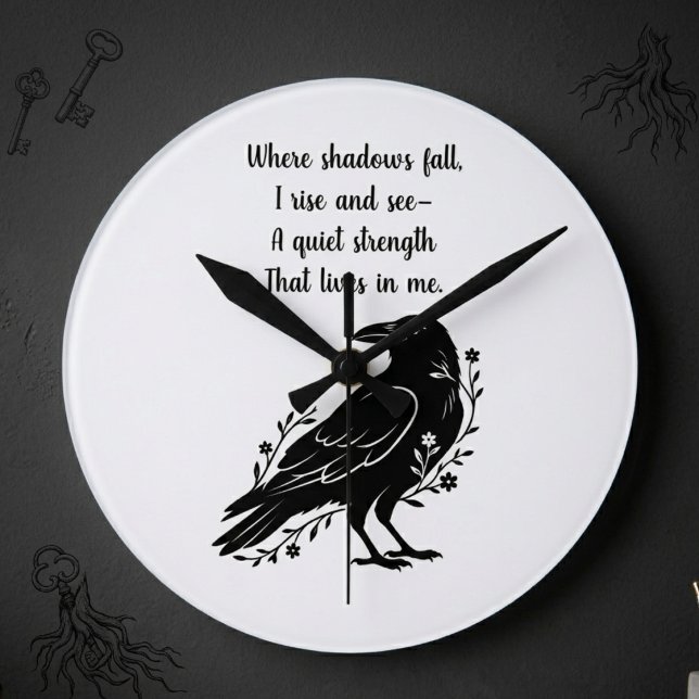 Mörk Akademi Korp Kråka Blommig Födelsedagspresent Rund Klocka (Dark academia raven clock for a writer's office — a unique birthday gift for literary souls.)