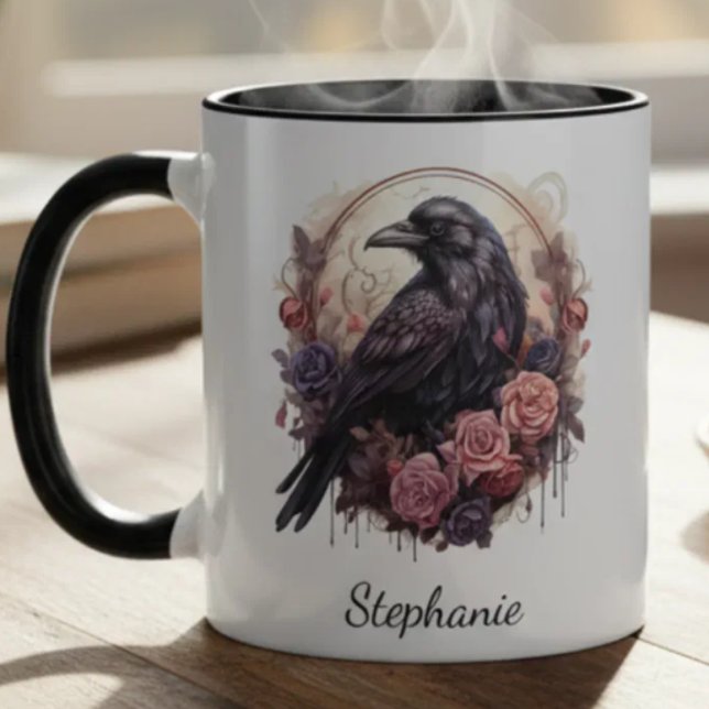 Mörk akademisk gotisk blomsterdesign mugg (Raven floral coffee mug for nature lovers, ideal for a birthday.)