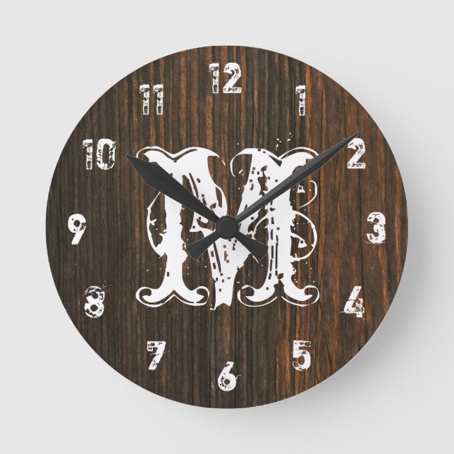 Mörk Barn Wood Inspired Monogram Clock Rund Klocka (Framsida)
