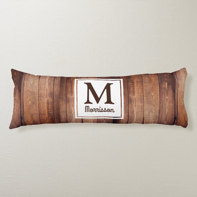 Mörk Barn Wood Land Monogrammed Kroppskudde (Framsidan)