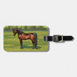 Mörk Bay Egyptian Arabian Horse in Summer Pasture Bagagebricka