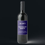 Mörk blått Bachelor Party Vin Flaska-etikett Vinflaska Etikett<br><div class="desc">Mörk blått och oformaterad textkandidat vin flaska, färg för blivande folkgrupper eller värdar som associerar blått med tillit och lojalitet. En design för "skum till be" eller värdar som också föredrar oformaterad inslag utan bakgrund för att förbättra läsbarheten. Den vita text som kontrasterar mot den fasta mörk blått bakgrunden och...</div>