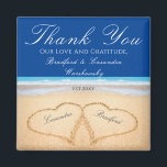 Mörk blått Beach Wedding 2 Hjärter i Sand Magnet<br><div class="desc">Denna Mörk blått Beach Wedding 2 Hearts i Sand Magnet är en bröllopsförmån för perfekten. Våra Blue Hearts på Beach-bröllopsprodukterna finns på en mängd produkter för perfektens anpassningsbar-bröllop.</div>