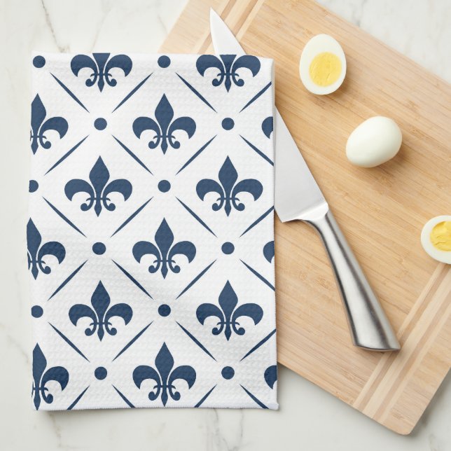 Mörk blått Fleur De Lis mönster på vit bakgrund Kökshandduk (Vikt i Fjärdedel)