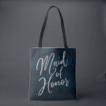 Mörk blått vattenfärgen Maid of honor Tygkasse<br><div class="desc">Mörk blått vattenfärgsdesign i marinen,  med Silver Gnistra Typografi och vacker vattenfärgsbakgrund i struktur. Med Modern Chic Script Typsnitt. Ett trendig och Luxurious stil - Personlig Monogram Maid of honor Tote bags! ~ Kolla min butik för att se hela bröllop-svit för den här designen!</div>