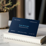 Mörk blått vit Elegant, klassiskt minimalistiskt Visitkort<br><div class="desc">Klassisk utformning av affärskortet i mörk blått,  vitt och blek blått för en professionell och ett tidlöst utseende. affärskort av mörk blått professionell med utformningen på ena sidan,  svart med kontaktinformationen i vitt och namn i himlar blå,  med den andra sidan tom.</div>